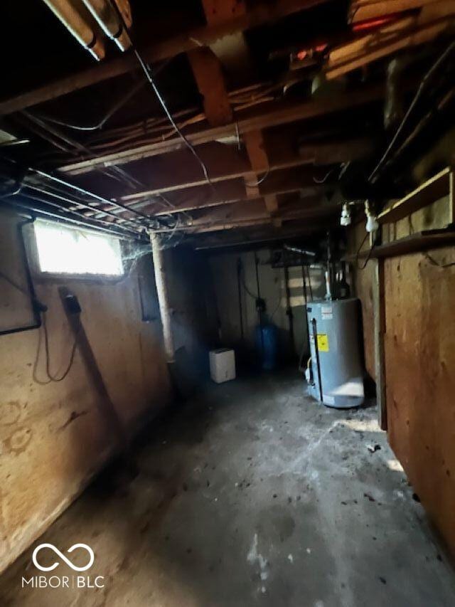 3824 Forest Ridge Dr, Fort Wayne, IN 46804 - below grade area with water heater