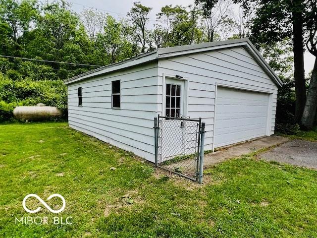 3824 Forest Ridge Dr, Fort Wayne, IN 46804 - view of detached garage