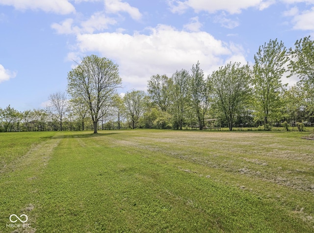 4305 Clinton St, Lawrence, IN 46226 - view of green lawn