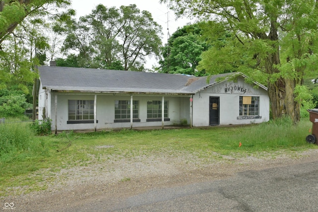 10577 Dalton Rd, Hagerstown, IN 47346 - ranch-style home featuring a chimney and roof with shingles