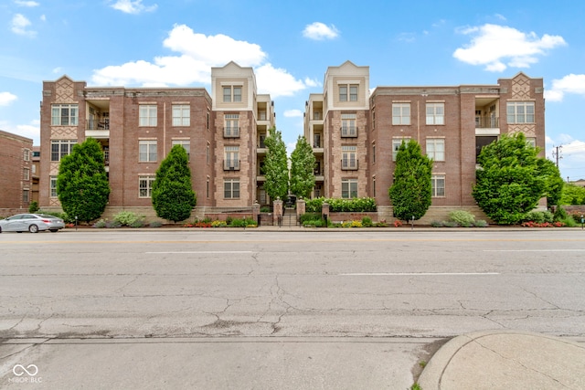 450 E Ohio St Apt 305, Indianapolis, IN 46204 - view of building exterior