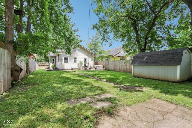 923 42nd St, Indianapolis, IN 46205 - fenced backyard with a storage shed