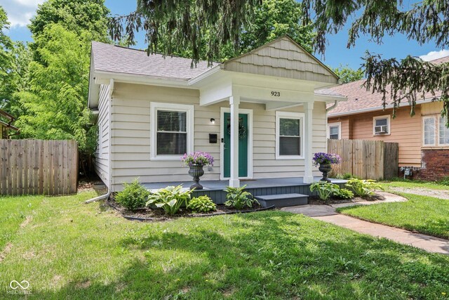 923 42nd St, Indianapolis, IN 46205 - view of front of property featuring roof with shingles