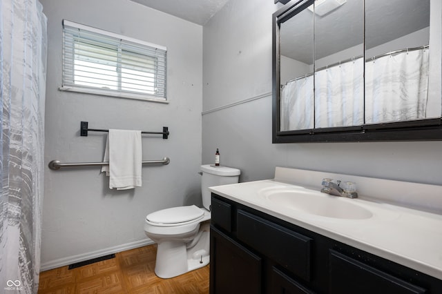 5092 S 50 W, Anderson, IN 46013 - full bath featuring toilet, vanity, and baseboards