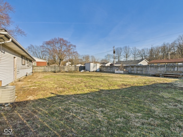 619 Belzer Dr, Anderson, IN 46011 - view of yard featuring central AC