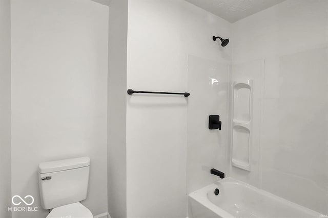 2015 S Hackley St, Muncie, IN 47302 - bathroom with toilet, shower / bath combination, and baseboards