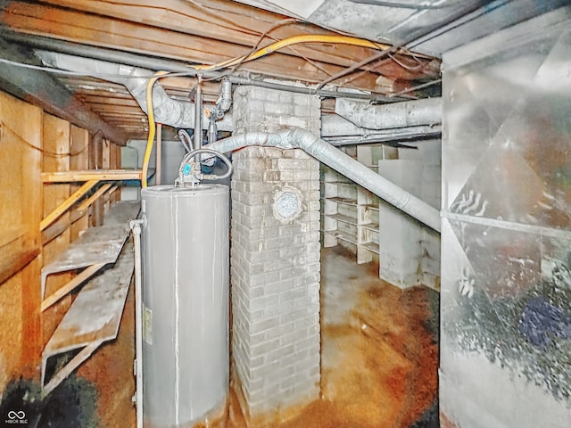 3615 N Dequincy St, Indianapolis, IN 46218 - utilities with water heater