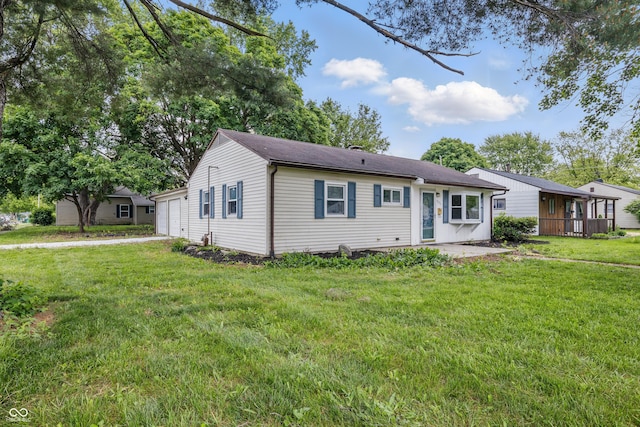 903 Sunset Dr, Lebanon, IN 46052 - single story home with a front lawn and a detached garage