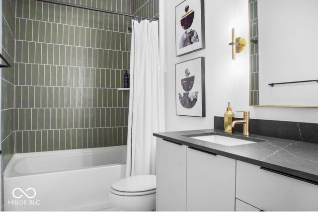 420 Monon Wy Dr, Carmel, IN 46032 - bathroom with vanity, toilet, and shower / bath combo with shower curtain