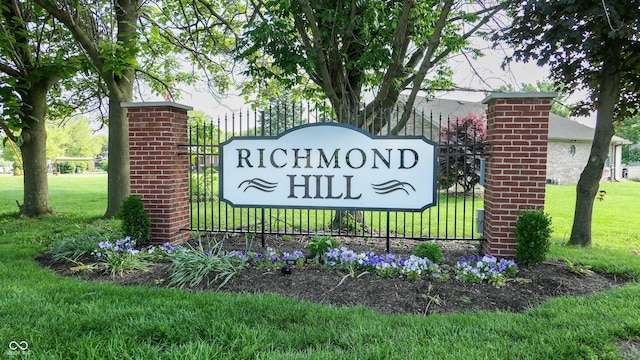 3959 Towhees Dr, Indianapolis, IN 46237 - community / neighborhood sign with a yard