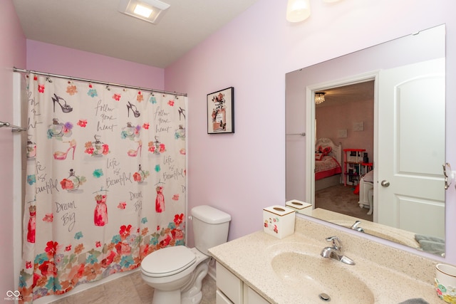 1661 Devonshire Ave, Avon, IN 46123 - ensuite bathroom with vanity, toilet, and curtained shower