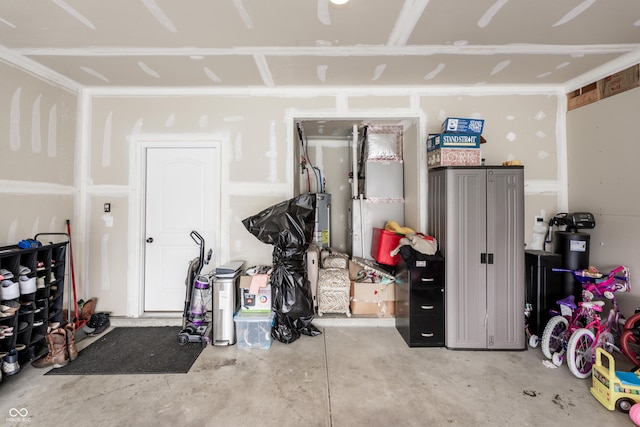 1661 Devonshire Ave, Avon, IN 46123 - view of garage