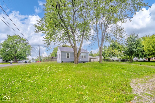 564 S Bosart Ave, Indianapolis, IN 46203 - photo 19