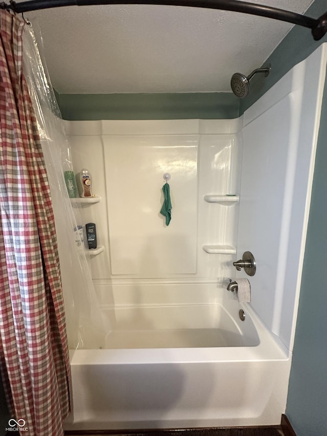 12967 N County Road 825 E, Roachdale, IN 46172 - bathroom featuring shower / tub combo
