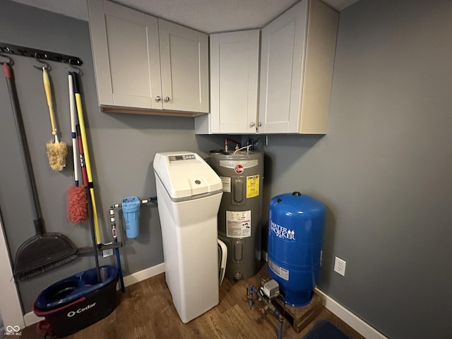 12967 N County Road 825 E, Roachdale, IN 46172 - utilities featuring electric water heater