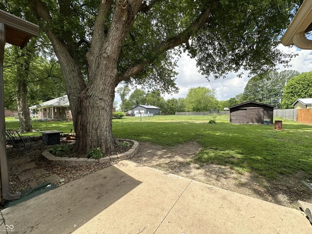 12967 N County Road 825 E, Roachdale, IN 46172 - view of yard featuring a patio area