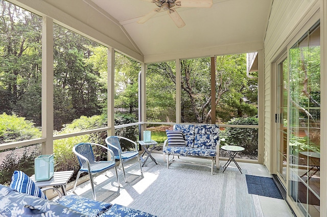 10965 Fairway Ridge Ln, Fishers, IN 46037 - sunroom / solarium with a ceiling fan and vaulted ceiling
