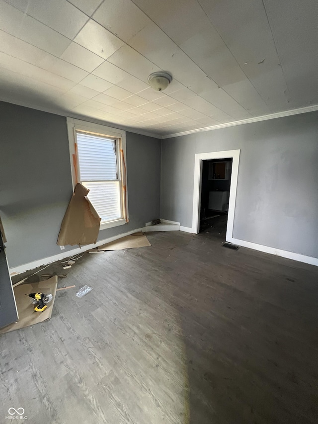 409 Parkway Ave, Indianapolis, IN 46225 - empty room featuring wood finished floors and baseboards