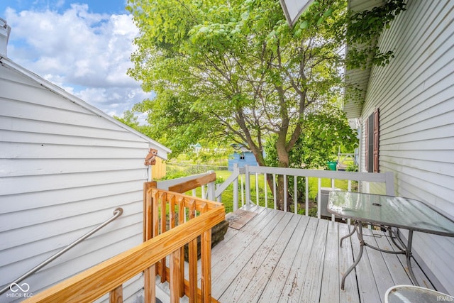 2007 Lincoln Ave, New Castle, IN 47362 - view of wooden deck