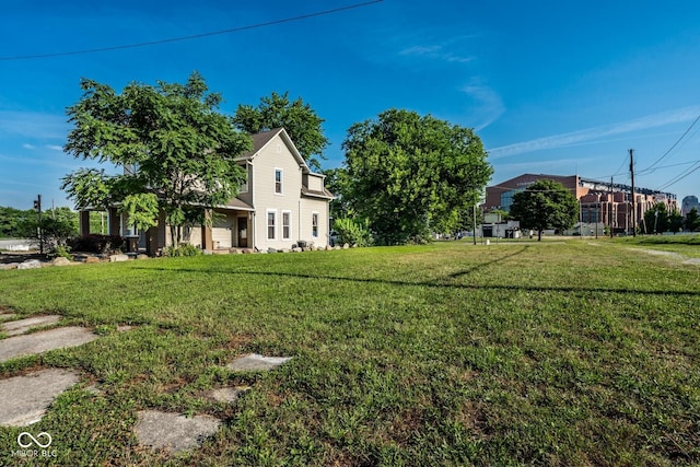 262 W Ray St, Indianapolis, IN 46225 - view of green lawn