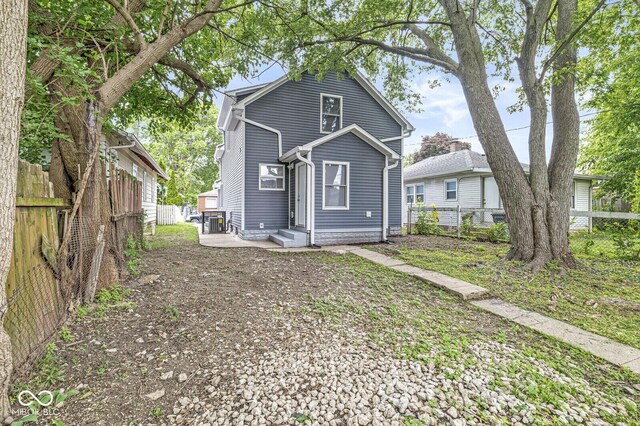 1425 N Grant Ave, Indianapolis, IN 46201 - photo 31