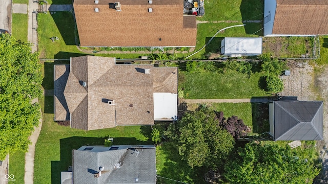 621 N Livingston Ave, Indianapolis, IN 46222 - drone / aerial view