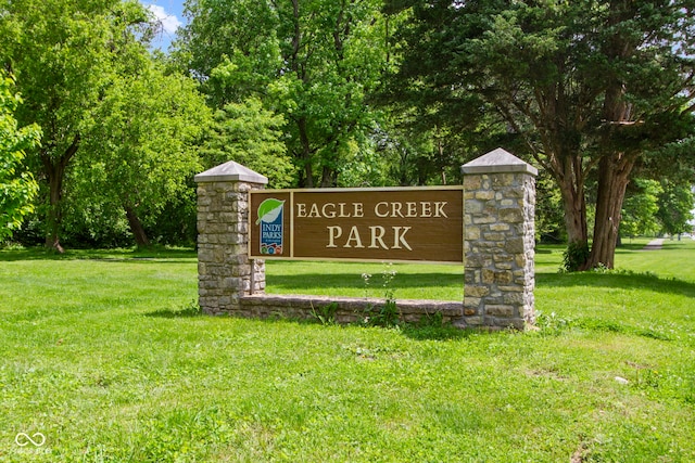 7426 Shadow Wood Dr, Indianapolis, IN 46254 - community sign featuring a lawn