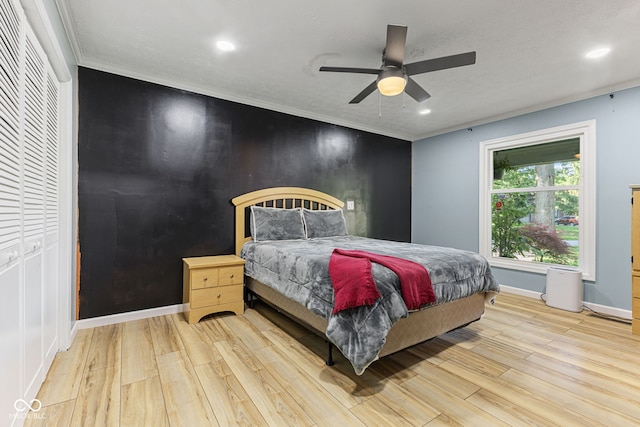 7630 Blain Way, Indianapolis, IN 46254 - bedroom with wood finished floors, recessed lighting, crown molding, baseboards, and a ceiling fan