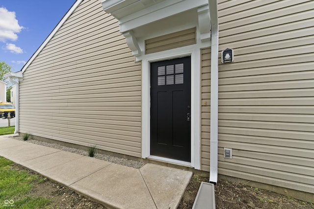1313 Kenwood Dr, Greenwood, IN 46143 - view of property entrance