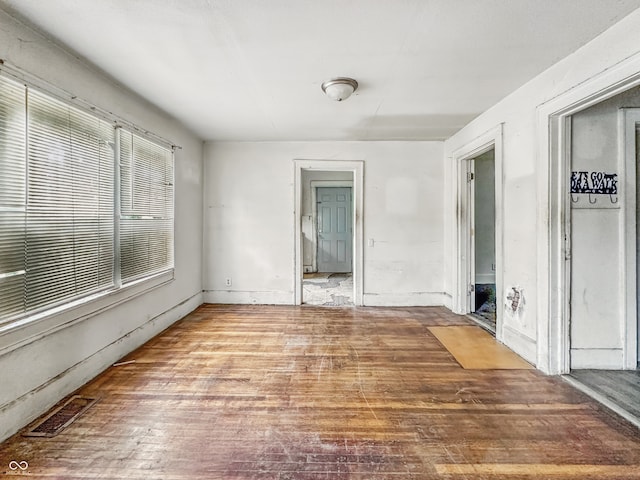 3526 E Vermont St, Indianapolis, IN 46201 - unfurnished room with wood finished floors