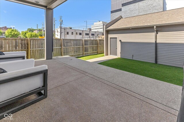 1818 N Pennsylvania St, Indianapolis, IN 46202 - view of patio / terrace