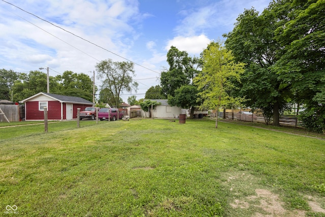 2164 E Raymond St, Indianapolis, IN 46203 - view of yard featuring an outdoor structure