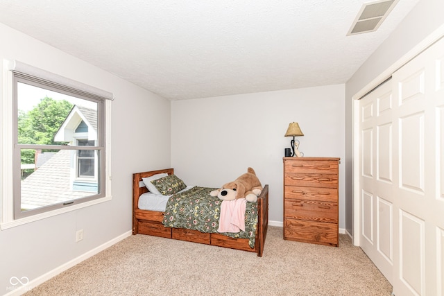 6580 Kings Ct, Avon, IN 46123 - bedroom featuring carpet flooring and a textured ceiling