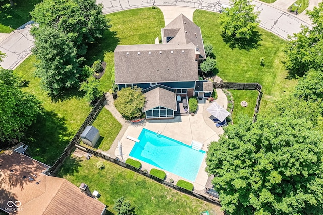 6580 Kings Ct, Avon, IN 46123 - view of subject property featuring a pool