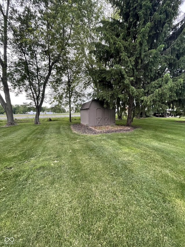 9467 N Michigan Rd, Fairland, IN 46126 - view of grassy yard