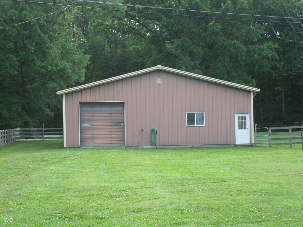 4123 Cashard Ave, Indianapolis, IN 46203 - photo 2