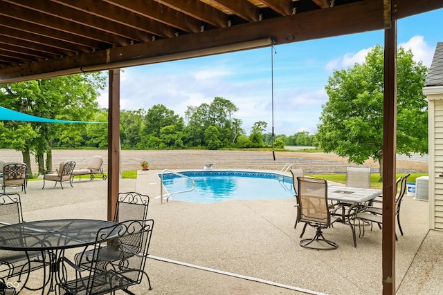 5439 E Kinderhook Rd, Scottsburg, IN 47170 - outdoor pool featuring a patio and outdoor dining space