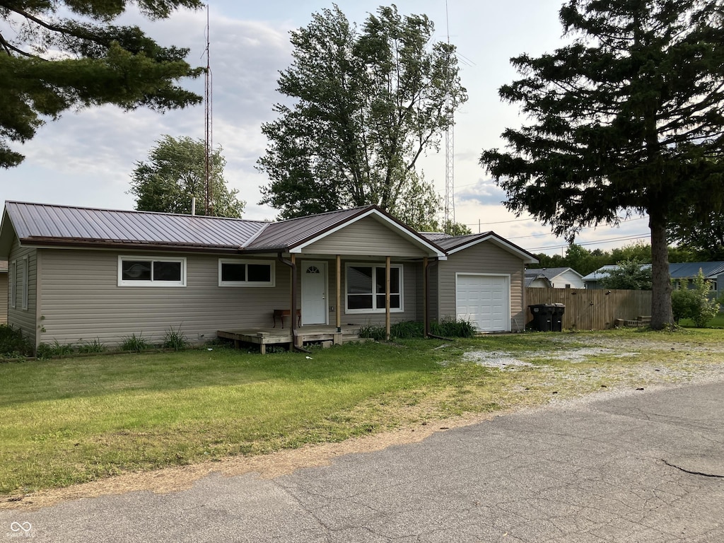 501 W Taylor St, Alexandria, IN 46001 - photo 1