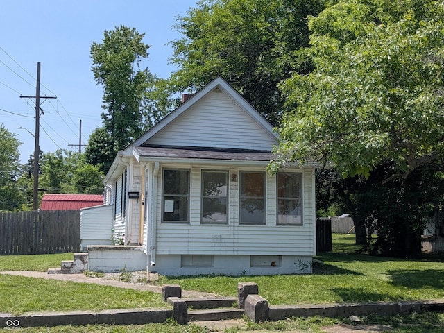 901 N Park St, Seymour, IN 47274 - photo 1