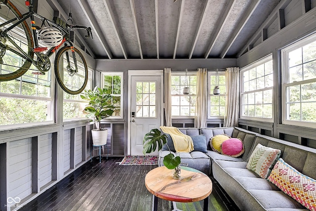 1548 N Park Ave, Indianapolis, IN 46202 - sunroom featuring lofted ceiling