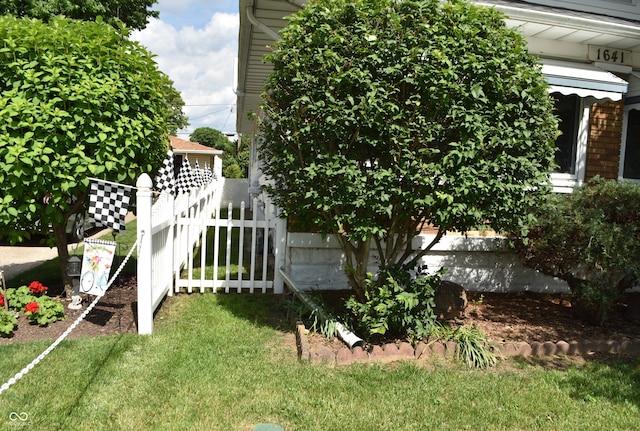 1641 Winton Ave, Speedway, IN 46224 - view of side of home