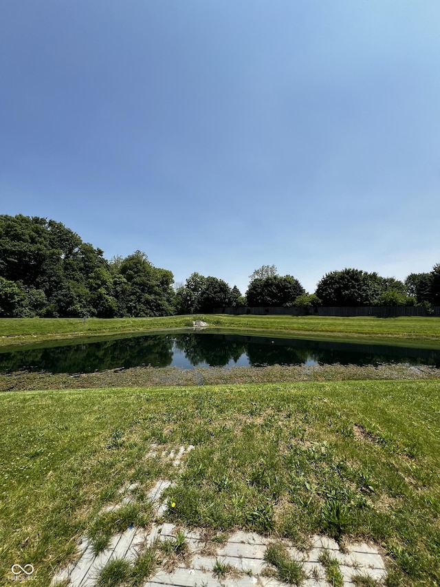 585 Fireside Dr, Greenwood, IN 46143 - water view