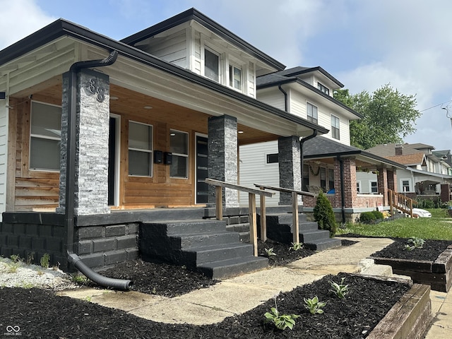 38 Hendricks Pl, Indianapolis, IN 46201 - american foursquare style home with covered porch
