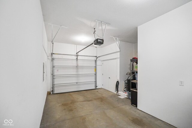 2125 Coretta Way, Indianapolis, IN 46202 - garage with a garage door opener