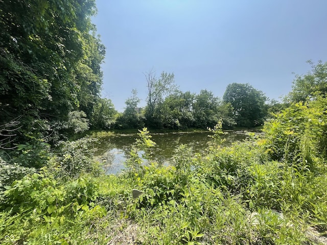 4566 Melbourne Rd, Indianapolis, IN 46228 - water view