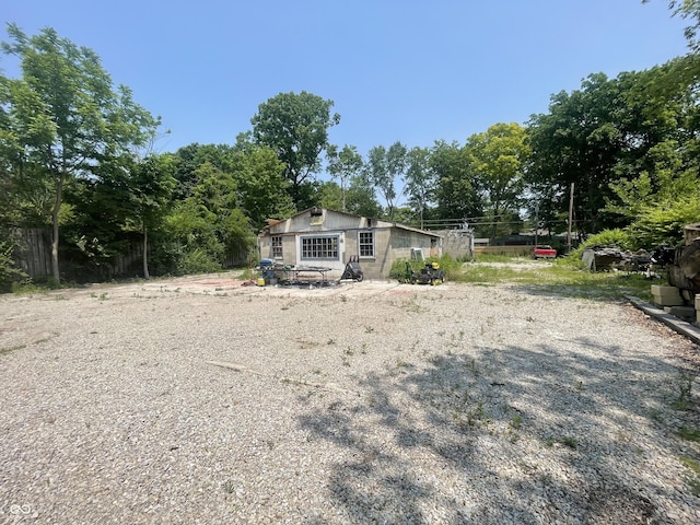 4566 Melbourne Rd, Indianapolis, IN 46228 - view of yard