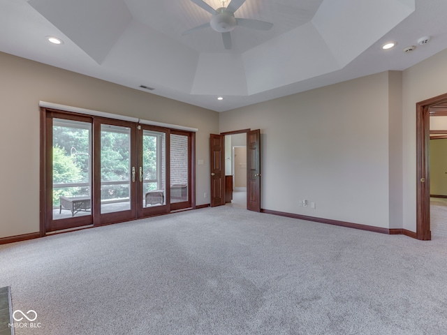 20 Forrests Edge Ct, Indianapolis, IN 46227 - carpeted empty room featuring ceiling fan, baseboards, recessed lighting, a raised ceiling, and a smoke detector