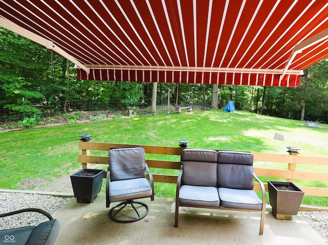 5654 Paradise Dr, Martinsville, IN 46151 - view of patio
