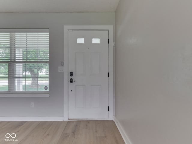 2756 Branigin Creek Blvd, Franklin, IN 46131 - foyer entrance with light wood finished floors and baseboards