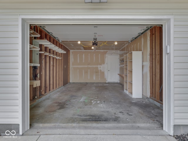 2756 Branigin Creek Blvd, Franklin, IN 46131 - garage featuring a garage door opener